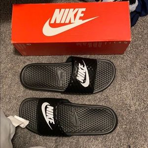 women Nike slides